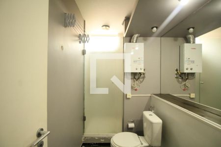 Banheiro de apartamento à venda com 1 quarto, 45m² em Vila Tramontano, São Paulo