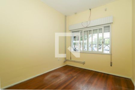 Sala de TV de casa para alugar com 4 quartos, 290m² em São João, Porto Alegre