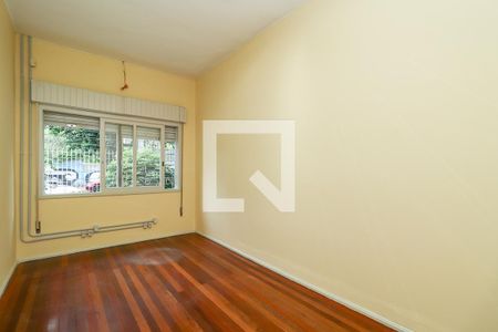 Quarto de casa para alugar com 4 quartos, 290m² em São João, Porto Alegre