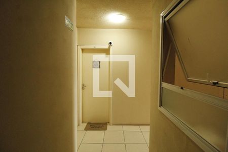 Corredor de apartamento para alugar com 2 quartos, 47m² em Nossa Chácara, Gravataí