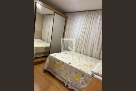 Quarto de apartamento para alugar com 2 quartos, 63m² em Estoril, Belo Horizonte