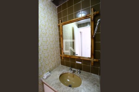 Lavabo de apartamento à venda com 3 quartos, 140m² em Vila Suzana, São Paulo