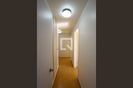 corredor de apartamento à venda com 3 quartos, 140m² em Vila Suzana, São Paulo