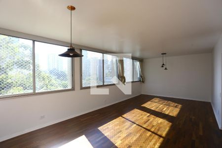 Sala de apartamento à venda com 3 quartos, 140m² em Vila Suzana, São Paulo