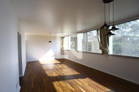 Sala de apartamento à venda com 3 quartos, 140m² em Vila Suzana, São Paulo