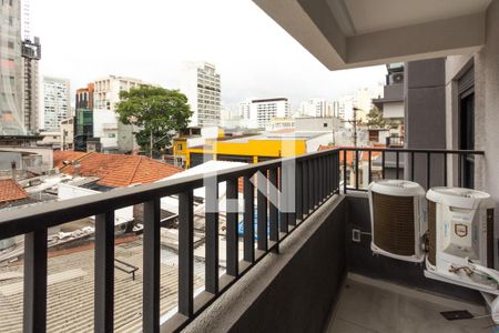 Quarto 1 varanda  de apartamento para alugar com 2 quartos, 60m² em Indianópolis, São Paulo