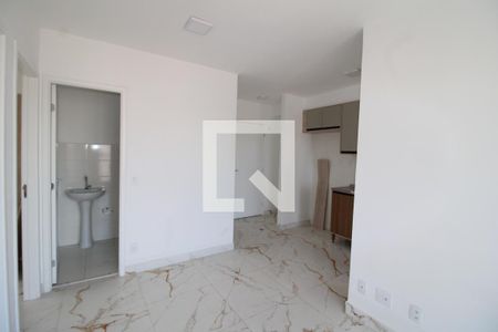 Sala / Cozinha de apartamento à venda com 2 quartos, 48m² em Vila Guaca, São Paulo