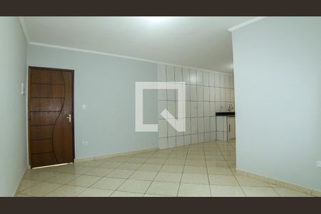 Casa para alugar com 2 quartos, 65m² em Parque Sao Rafael, São Paulo