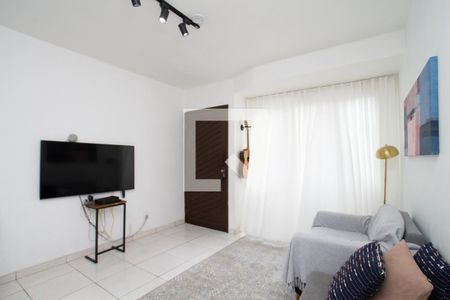 Sala de casa de condomínio para alugar com 2 quartos, 70m² em Jardim Flor do Campo, Guarulhos