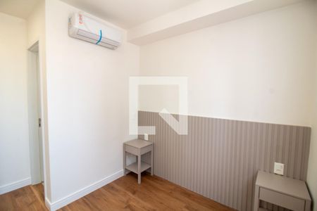 Suíte  de apartamento à venda com 1 quarto, 48m² em Vila Sao Francisco (zona Sul), São Paulo