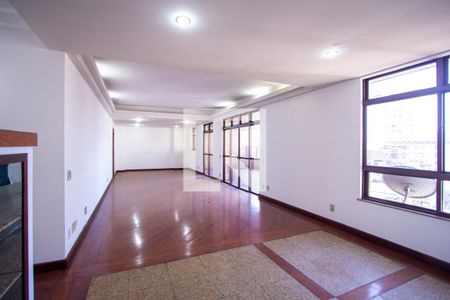 Sala de apartamento para alugar com 5 quartos, 500m² em Ingá, Niterói