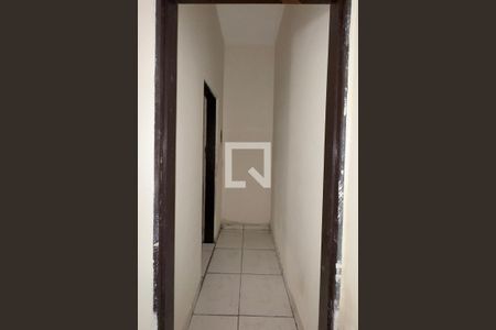 Corredor de casa para alugar com 1 quarto, 35m² em Jardim Julio, Barueri