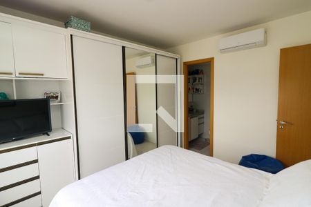 Quarto Suíte de apartamento para alugar com 2 quartos, 65m² em Menino Deus, Porto Alegre