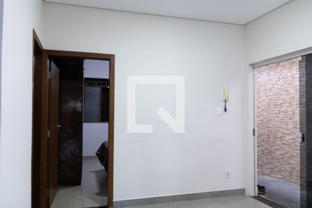 Sala 1 de casa à venda com 4 quartos, 300m² em João Pinheiro, Belo Horizonte