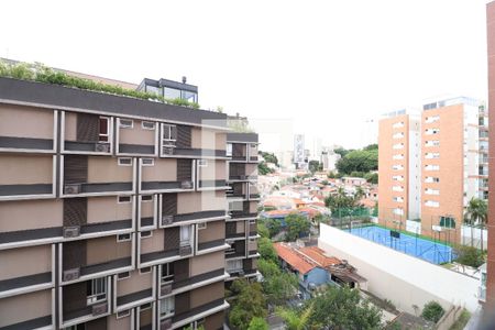 Vista de apartamento à venda com 2 quartos, 57m² em Lapa, São Paulo