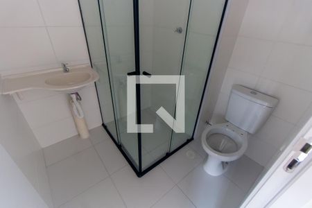 Banheiro de kitnet/studio para alugar com 1 quarto, 27m² em Vila Independencia, São Paulo