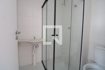 Banheiro de kitnet/studio para alugar com 1 quarto, 27m² em Vila Independencia, São Paulo