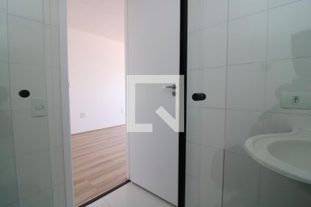 Banheiro de kitnet/studio para alugar com 1 quarto, 27m² em Vila Independencia, São Paulo