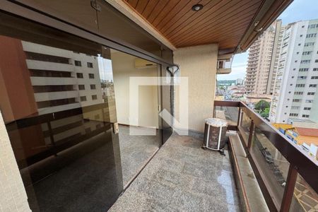 Sacada de apartamento para alugar com 3 quartos, 129m² em Centro, Ribeirão Preto