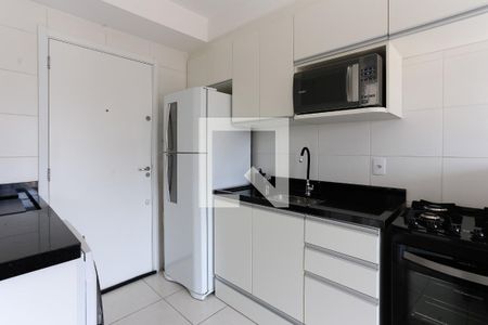 cozinha de apartamento para alugar com 1 quarto, 31m² em Ferreira, São Paulo