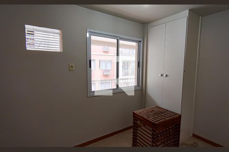 quarto 1 de apartamento para alugar com 2 quartos, 65m² em Taquara, Rio de Janeiro