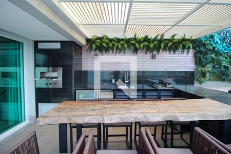 Apartamento à venda com 186m², 2 quartos e 3 vagas Apartamento à venda com 186m², 2 quartos e 3 vagasÁrea Externa