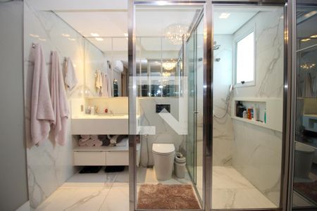 Apartamento à venda com 186m², 2 quartos e 3 vagas Apartamento à venda com 186m², 2 quartos e 3 vagasBanheiro Quarto 1