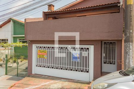 Casa à venda com 125m², 3 quartos e 3 vagas Casa à venda com 125m², 3 quartos e 3 vagasFachada