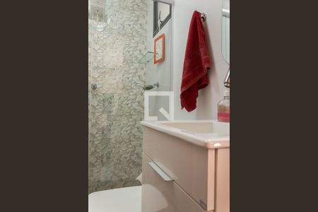 Casa à venda com 125m², 3 quartos e 3 vagas Casa à venda com 125m², 3 quartos e 3 vagasBanheiro da Suíte de Serviço