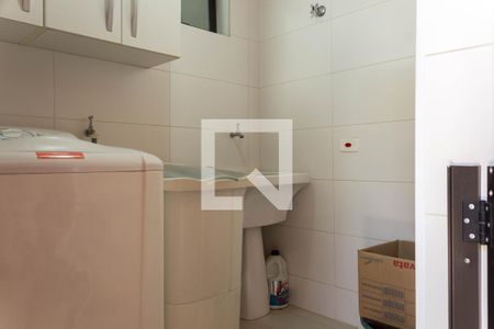 Casa à venda com 125m², 3 quartos e 3 vagas Casa à venda com 125m², 3 quartos e 3 vagasÁrea de Serviço