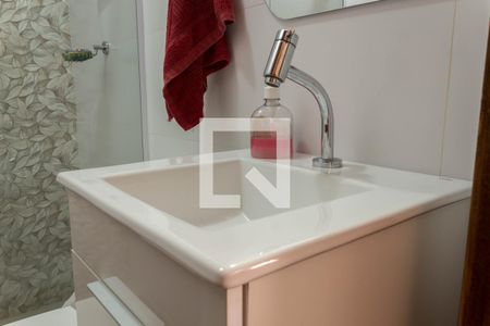 Casa à venda com 125m², 3 quartos e 3 vagas Casa à venda com 125m², 3 quartos e 3 vagasBanheiro da Suíte de Serviço