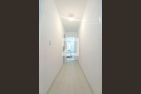 Corredor  de apartamento para alugar com 3 quartos, 60m² em Jardim Nova Europa, Campinas