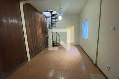 Sala de casa para alugar com 2 quartos, 59m² em Vila Flavia, Duque de Caxias