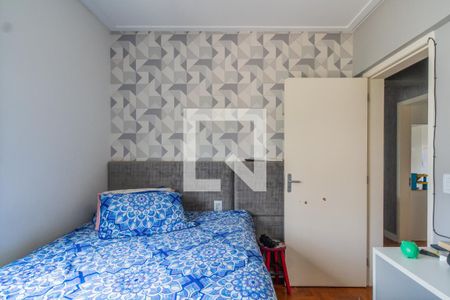 Quarto 1 de apartamento para alugar com 4 quartos, 94m² em Santa Cecília, Porto Alegre