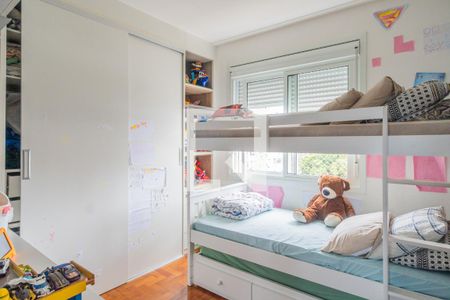 Quarto 2 de apartamento para alugar com 4 quartos, 94m² em Santa Cecília, Porto Alegre