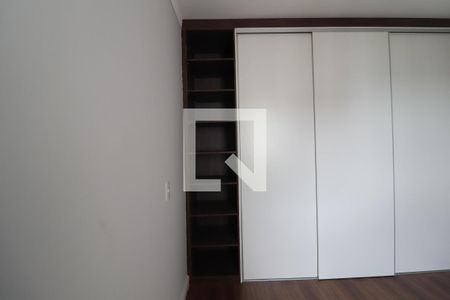 Apartamento à venda com 71m², 2 quartos e 2 vagas Apartamento à venda com 71m², 2 quartos e 2 vagasSuíte