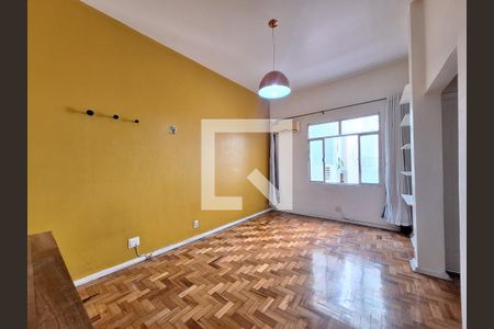 Sala de apartamento para alugar com 1 quarto, 50m² em Centro, Rio de Janeiro