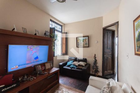 Sala de casa à venda com 4 quartos, 150m² em Praça da Bandeira, Rio de Janeiro