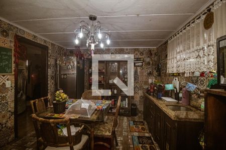 Casa à venda com 170m², 4 quartos e 3 vagas Casa à venda com 170m², 4 quartos e 3 vagasCozinha