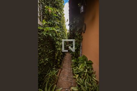 Casa à venda com 170m², 4 quartos e 3 vagas Casa à venda com 170m², 4 quartos e 3 vagasQuintal