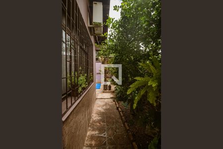 Casa à venda com 170m², 4 quartos e 3 vagas Casa à venda com 170m², 4 quartos e 3 vagasQuintal