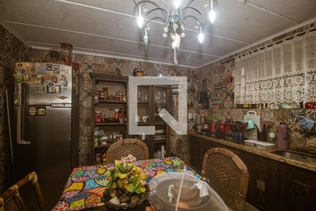 Casa à venda com 170m², 4 quartos e 3 vagas Casa à venda com 170m², 4 quartos e 3 vagasCozinha