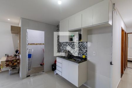 Sala e Cozinha  de apartamento para alugar com 2 quartos, 45m² em Jardim Helena, São Paulo