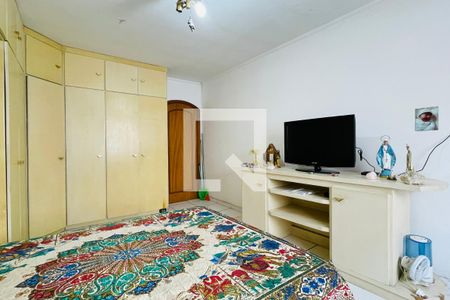 Suíte 1 de casa para alugar com 4 quartos, 300m² em Vila Galvão, Guarulhos