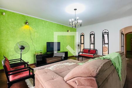 Sala de casa para alugar com 4 quartos, 300m² em Vila Galvão, Guarulhos