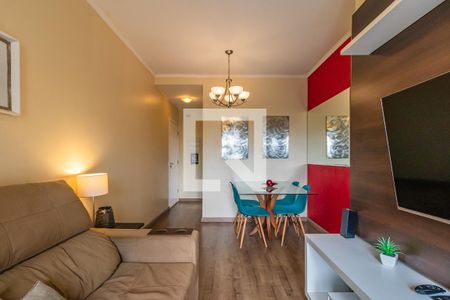 Sala de apartamento à venda com 2 quartos, 55m² em Jardim Tupanci, Barueri