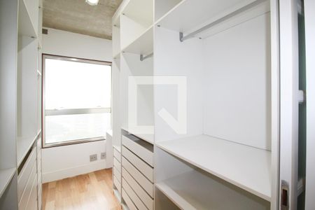 Closet de apartamento para alugar com 1 quarto, 70m² em Itaim Bibi, São Paulo