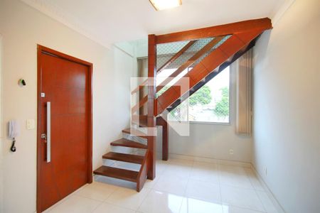 Apartamento à venda com 3 quartos, 180m² em Santa Tereza, Belo Horizonte