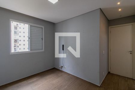 Suíte  de apartamento para alugar com 3 quartos, 48m² em Jardim Cocaia, Guarulhos