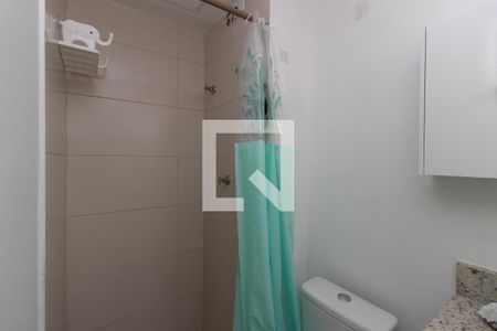 Banheiro de apartamento para alugar com 1 quarto, 25m² em Vila Nilo, São Paulo